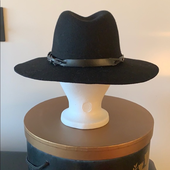 Black wool hat - Picture 3 of 6